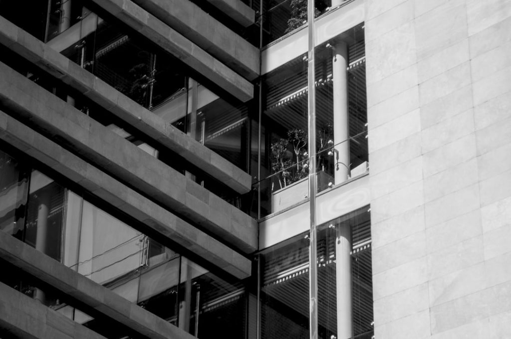 Horizontal Vs Vertical Scaling Explained